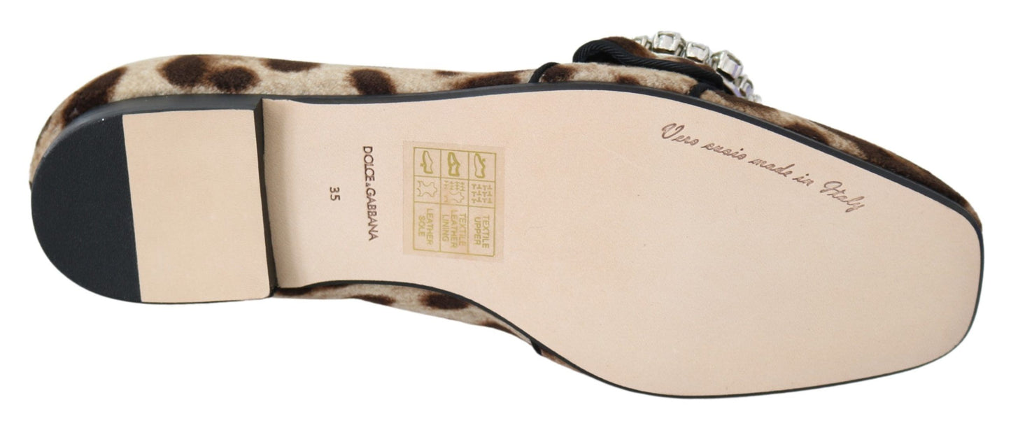 Mocasines con estampado de leopardo y adornos de cristales de Dolce &amp; Gabbana