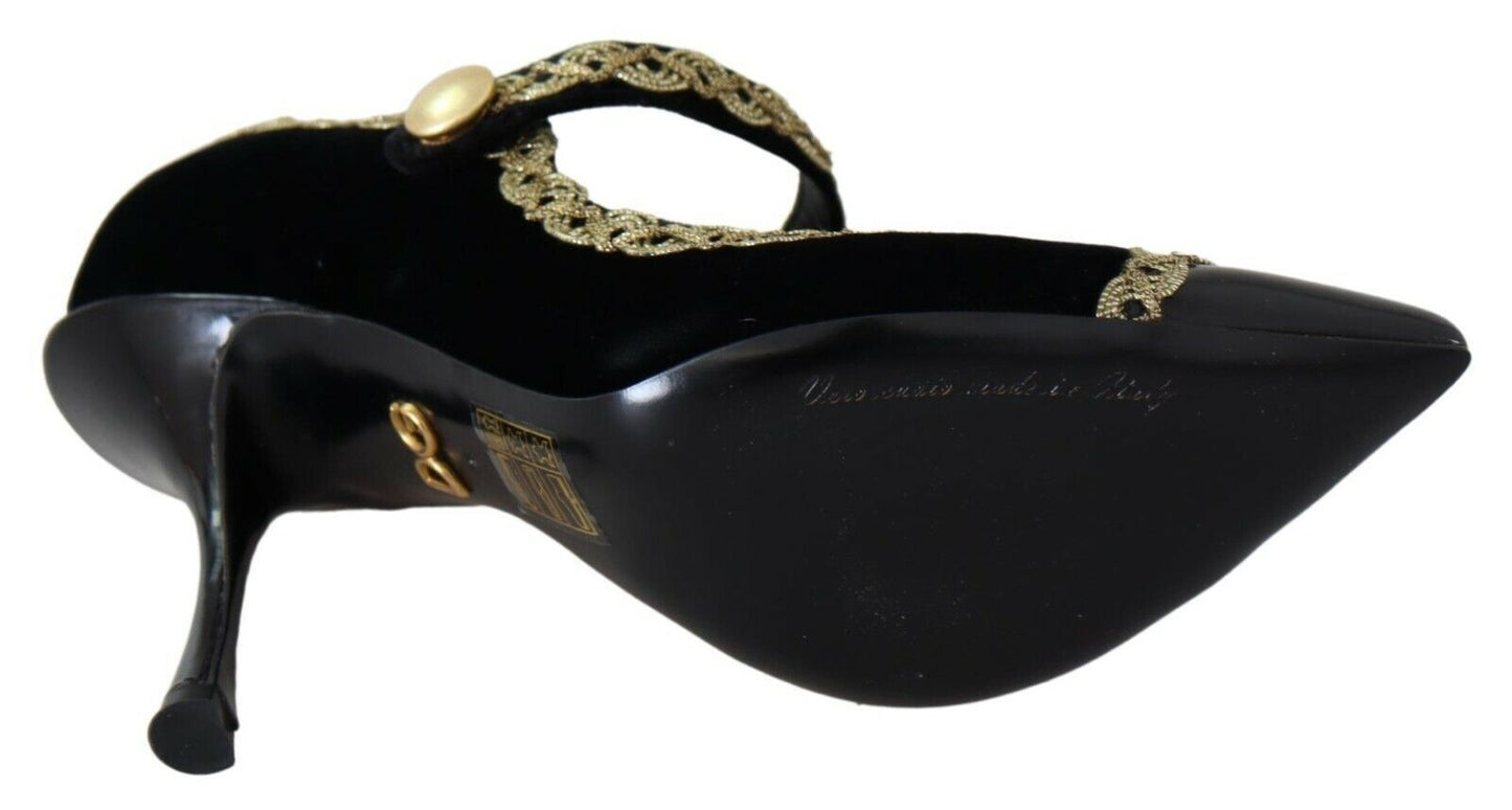 Elegantes zapatos de tacón de terciopelo negro con bordados dorados de Dolce &amp; Gabbana