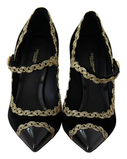 Elegantes zapatos de tacón de terciopelo negro con bordados dorados de Dolce &amp; Gabbana