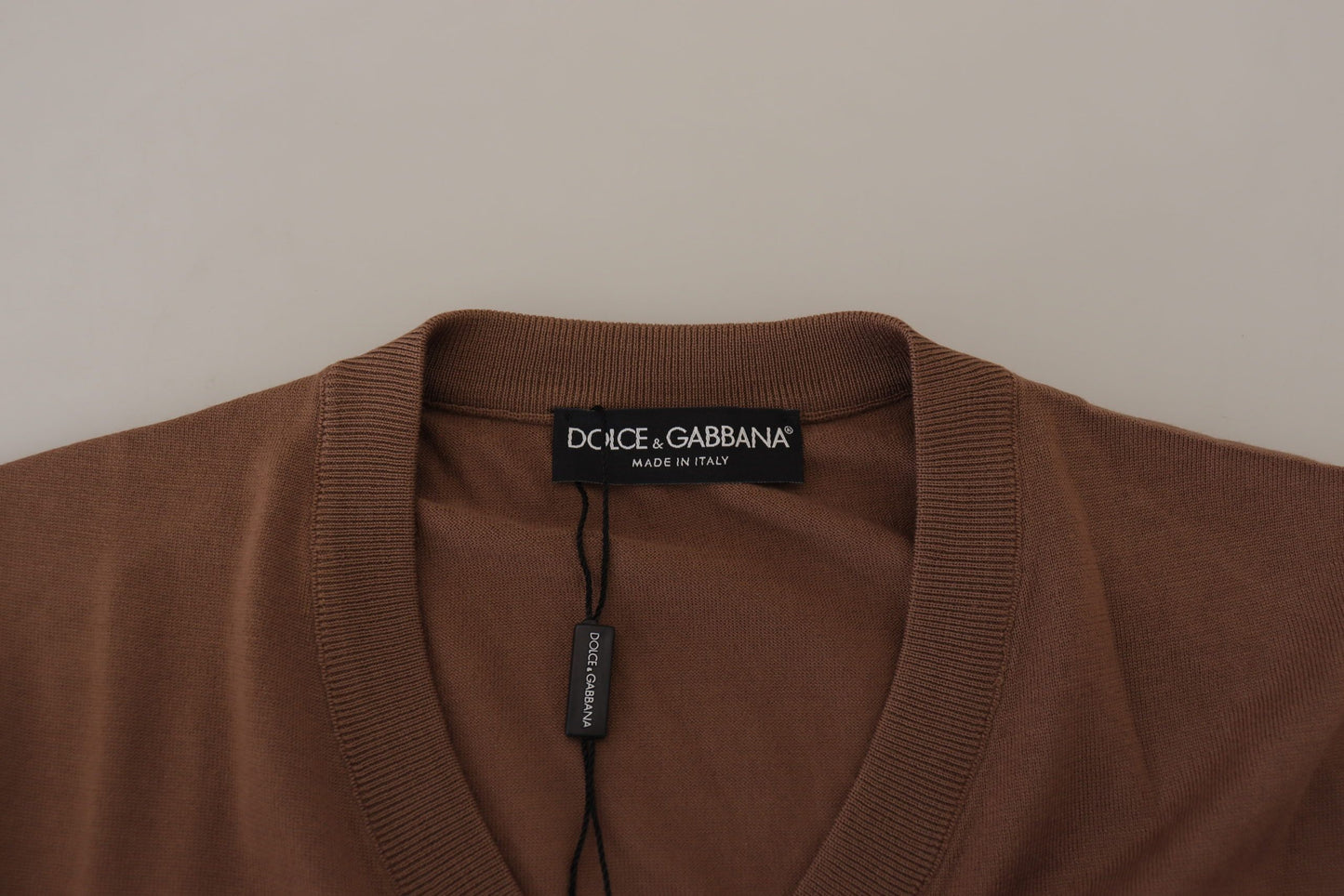 Dolce &amp; Gabbana Elegant Virgin Wool Tröja med V-ringad tröja