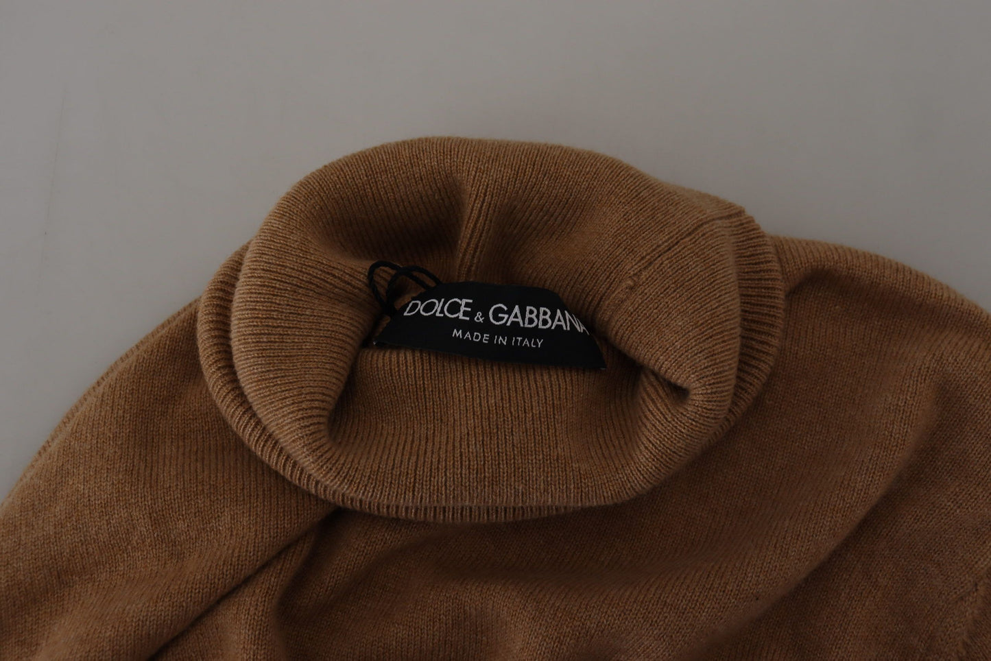 Dolce &amp; Gabbana Beige Cashmere Tröja med turtleneck