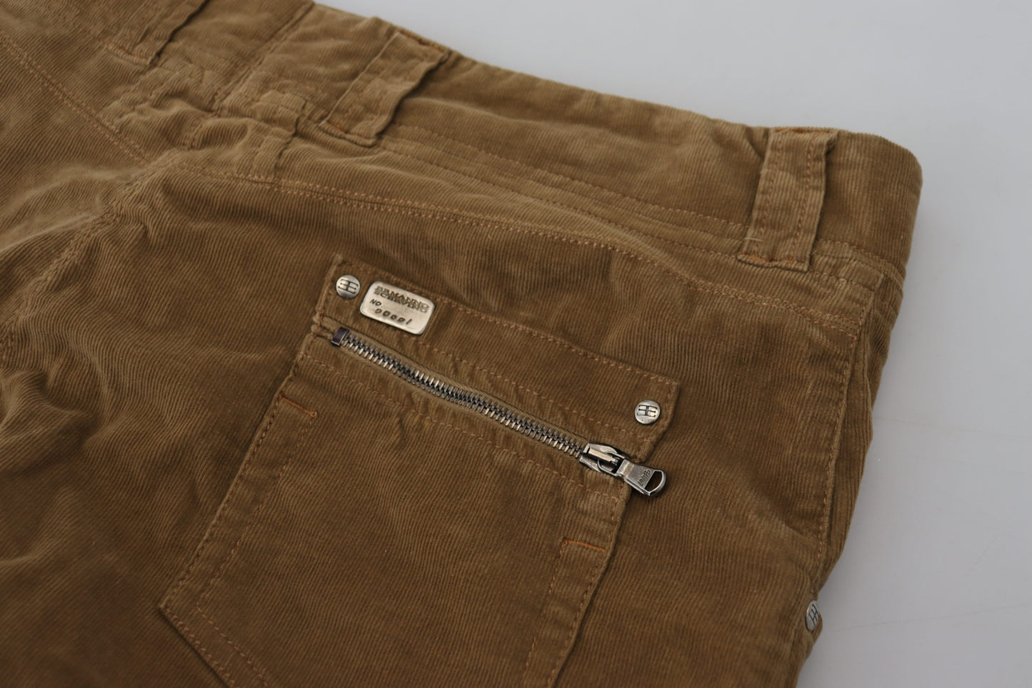 Ermanno Scervino Chic pantalones cargo de pana marrón