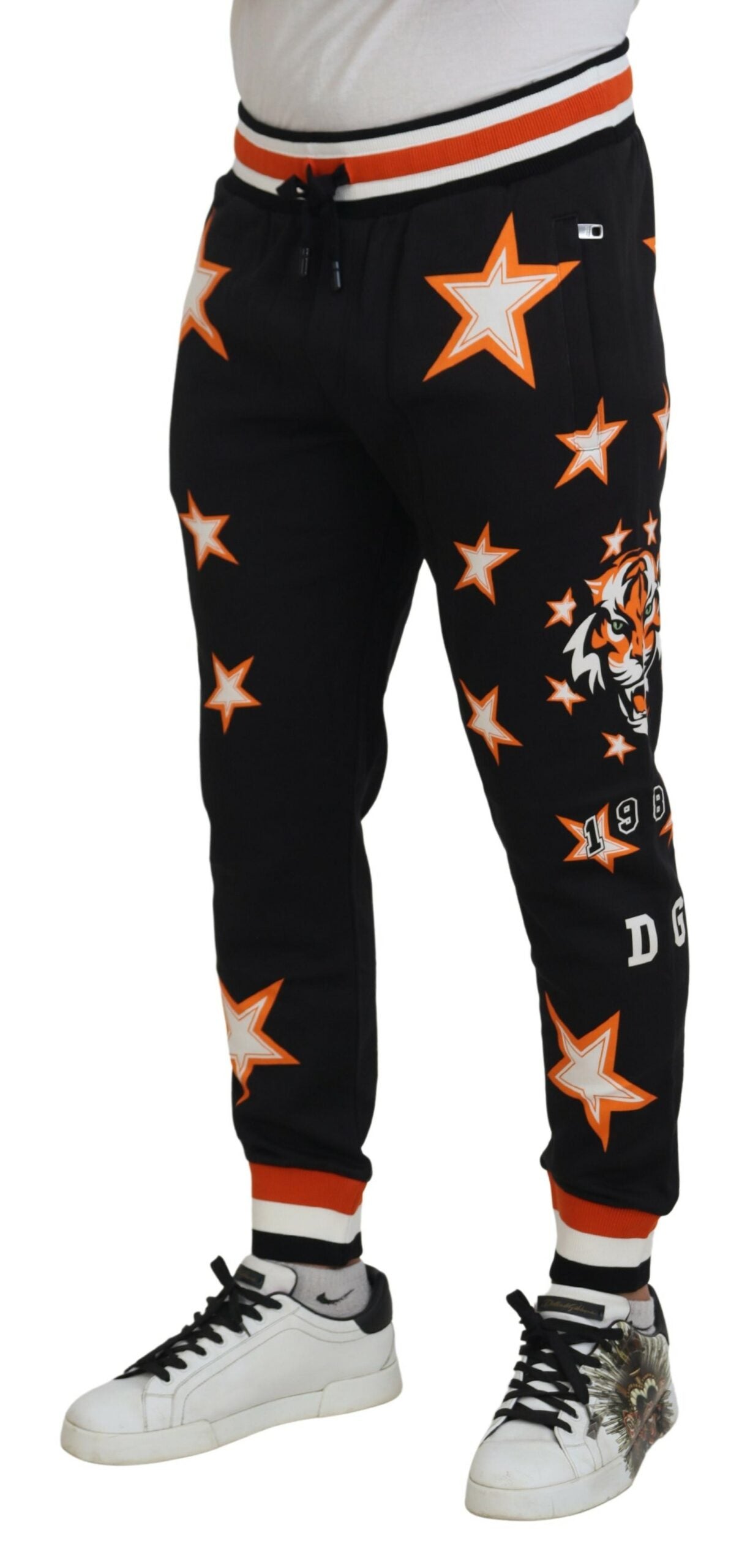 Pantalones deportivos casuales elegantes con estrellas negras de Dolce &amp; Gabbana