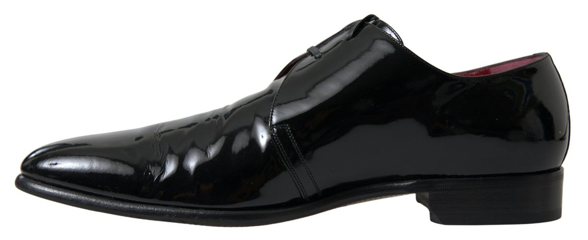 Zapatos formales elegantes de charol negro para hombre de Dolce &amp; Gabbana