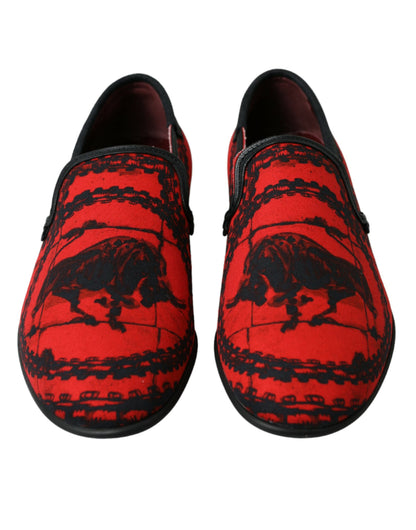 Mocasines de lujo en rojo y negro inspirados en los toreros de Dolce &amp; Gabbana