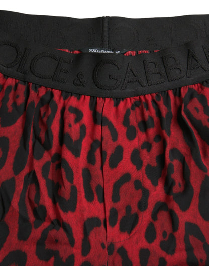 Bermudas de viscosa con estampado de leopardo rojo de Dolce &amp; Gabbana