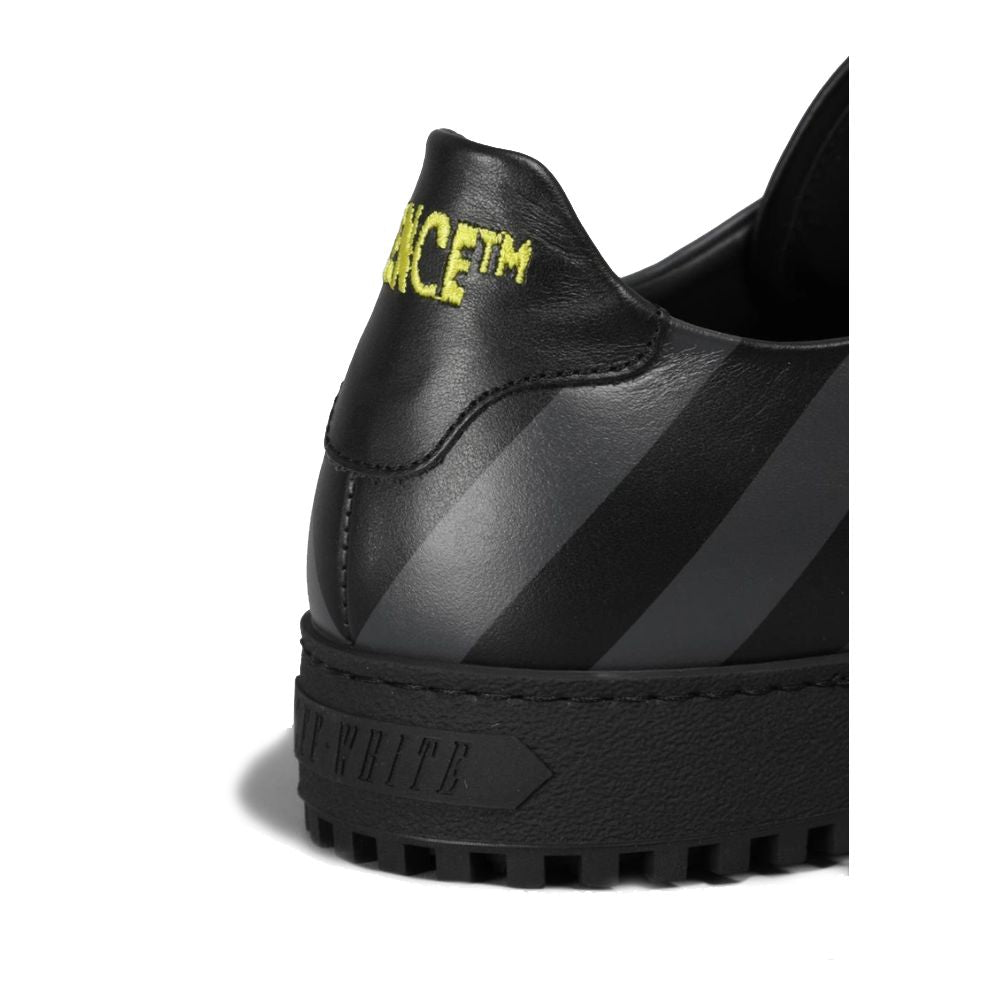 Zapatillas de mujer de piel de becerro negra Off-White