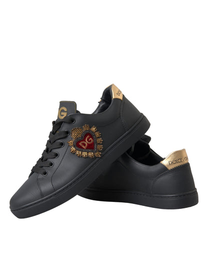 Zapatillas deportivas de piel negra con adornos de corazones de Dolce &amp; Gabbana