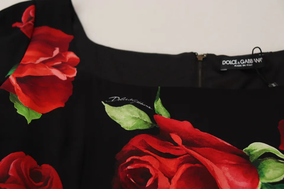 Vestido tubo de seda elástica con rosas rojas y negras de Dolce &amp; Gabbana